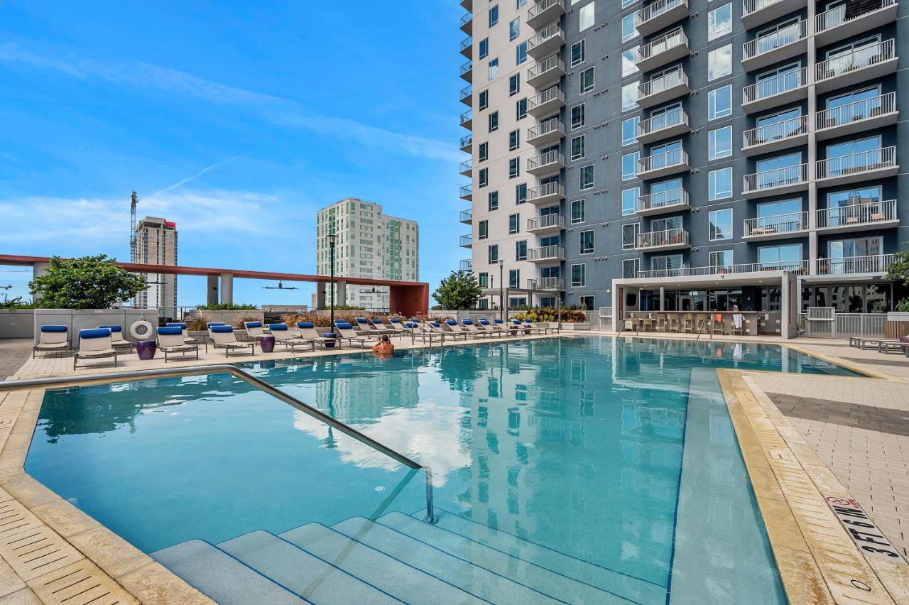Luxury 1 Bedroom With Den Downtown Tampa Apt - City Views, Rooftop Pool, Workspace Exteriör bild