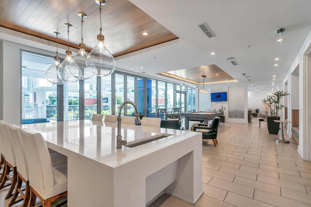 Luxury 1 Bedroom With Den Downtown Tampa Apt - City Views, Rooftop Pool, Workspace Exteriör bild