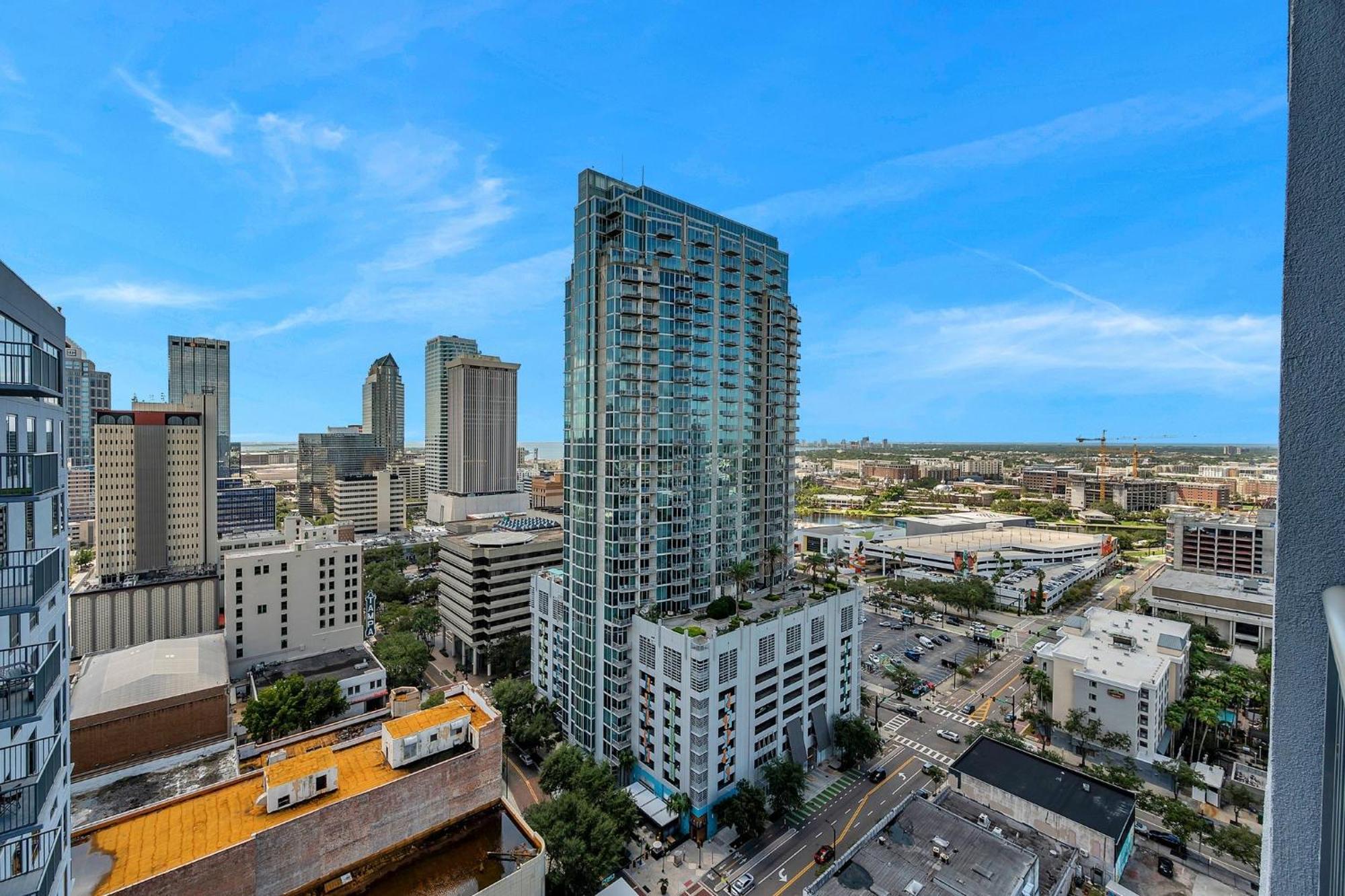 Luxury 1 Bedroom With Den Downtown Tampa Apt - City Views, Rooftop Pool, Workspace Exteriör bild