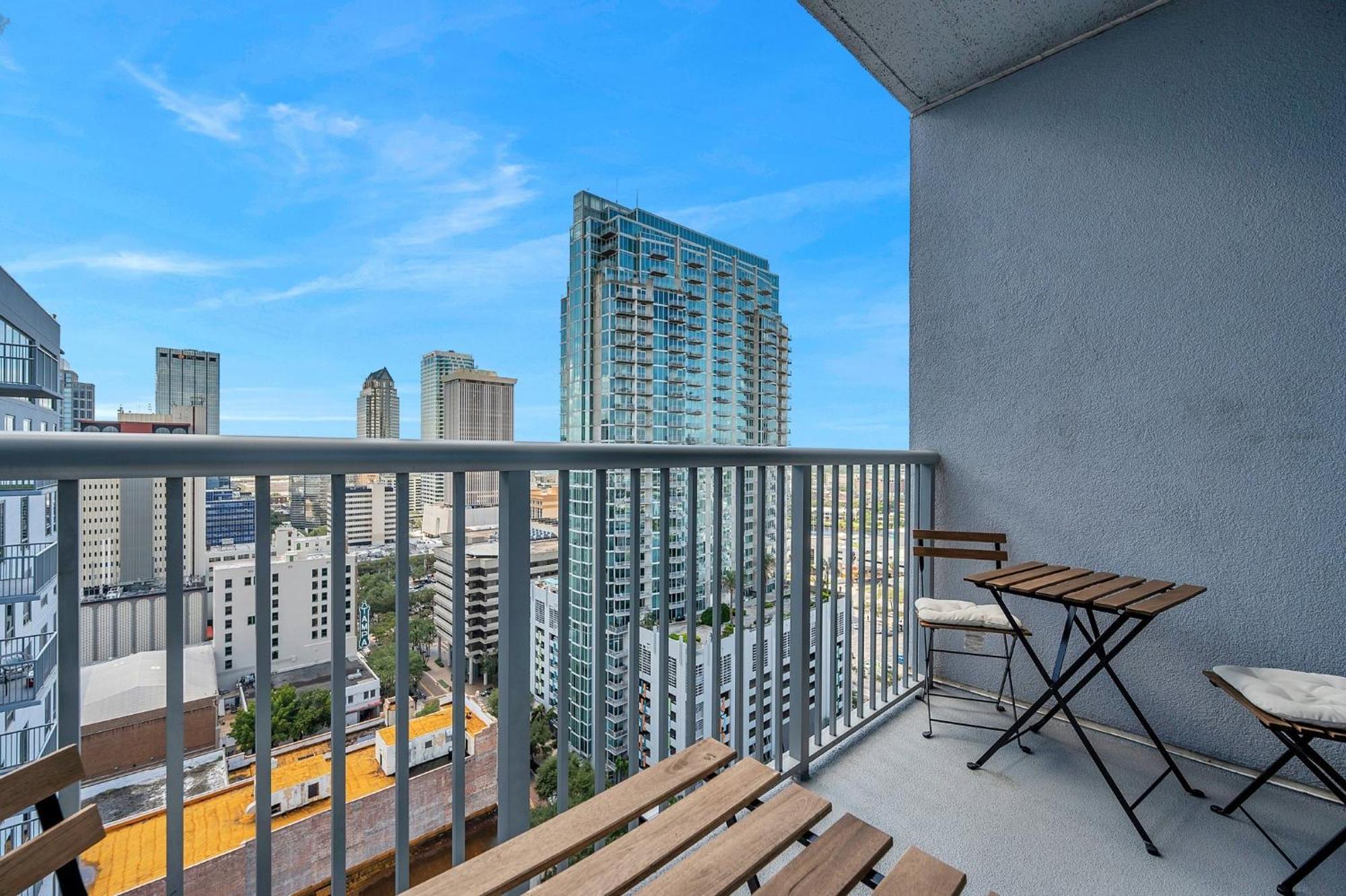Luxury 1 Bedroom With Den Downtown Tampa Apt - City Views, Rooftop Pool, Workspace Exteriör bild